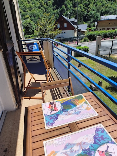 Les Hauts de Saint Mamet: On the Road to Spain!