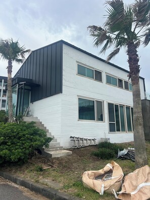 Exterior - Plott Archive Jeju (Cheju)