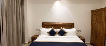 Hotel Indradhar