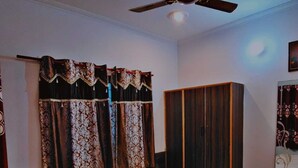 Phòng Deluxe | Truy cập Internet không dây miễn phí, bộ trải giường