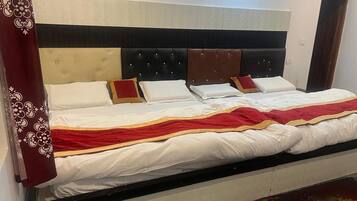 Kamar Quadruple | Wi-Fi gratis dan seprai linen