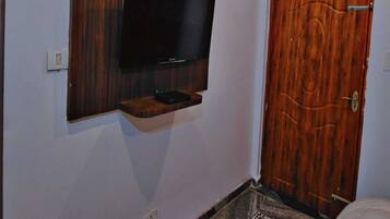 Quadruple Room | Interior