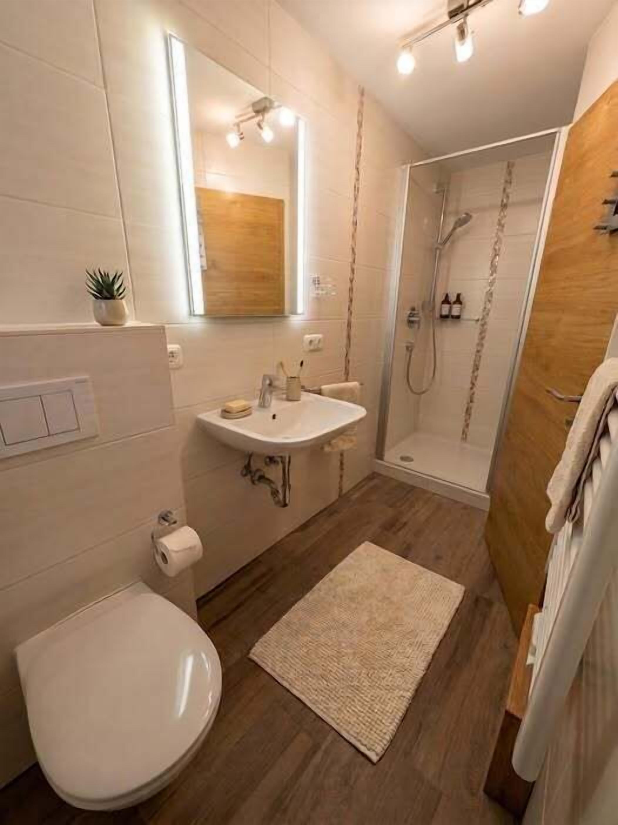 Ferienwohnung ,,Auf da Oim", 1 - 2 Personen, Balkon, W-LAN, Dusche/WC-Badezimmer