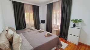 3 Schlafzimmer, Bügeleisen/Bügelbrett, kostenloses WLAN, Bettwäsche