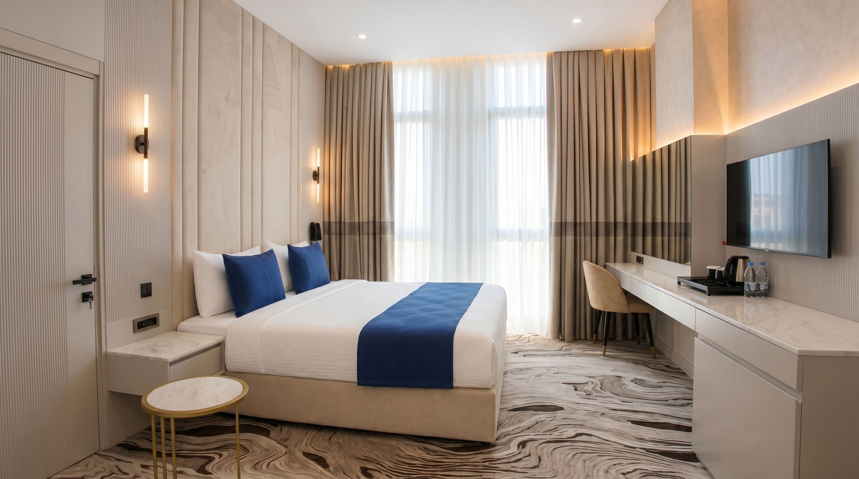 Frigobar, Wi-Fi de cortesia, roupa de cama