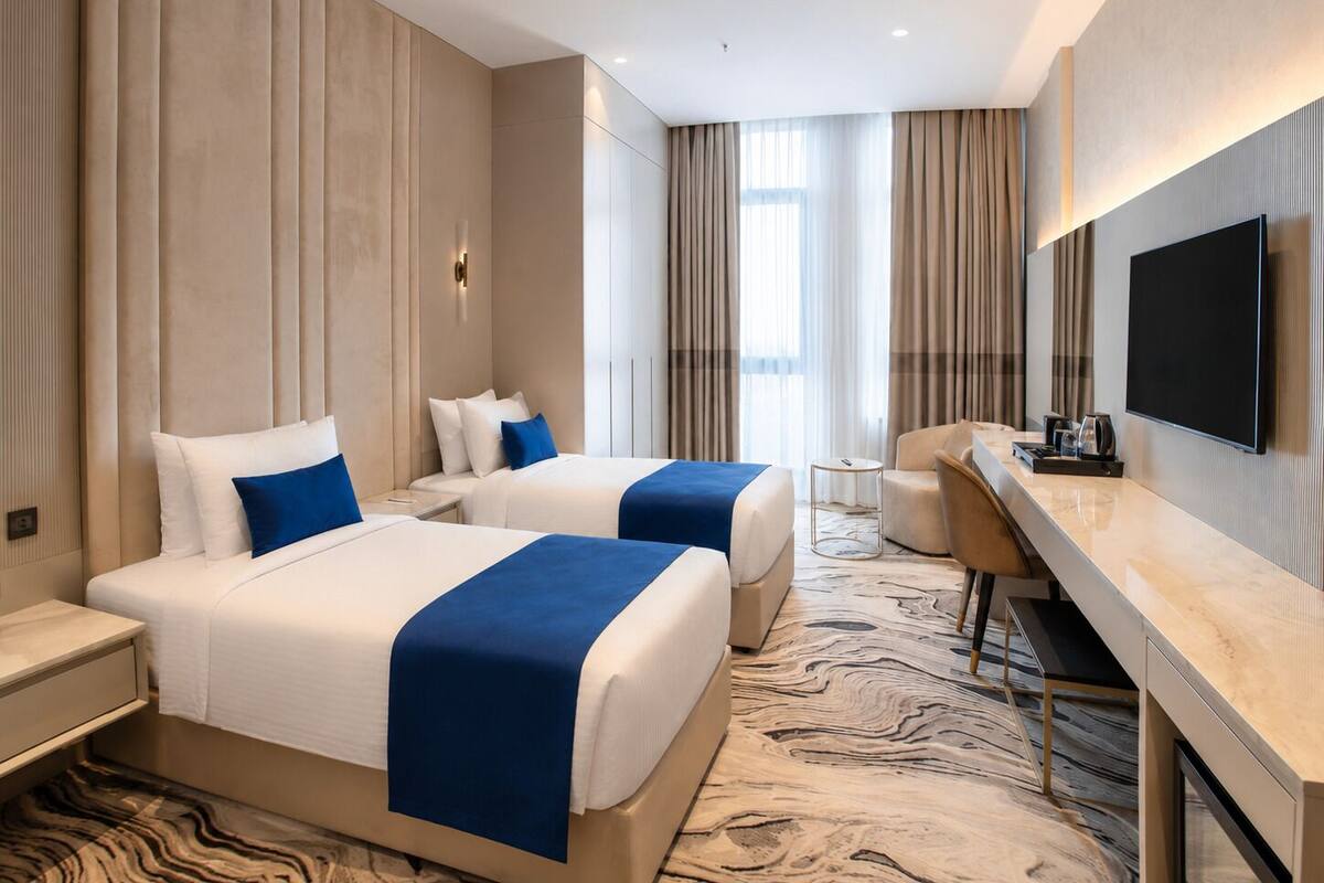 Trendy Room with 2 Single Beds | Minibar, free WiFi, bed sheets