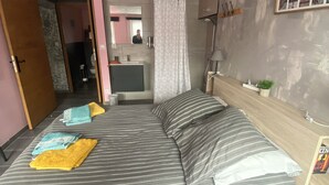 Uklassifisert bilde, 3 av 9, knapp