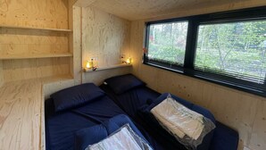 Rumah | 3 kamar tidur dan dilengkapi dengan perabotan berbeda-beda