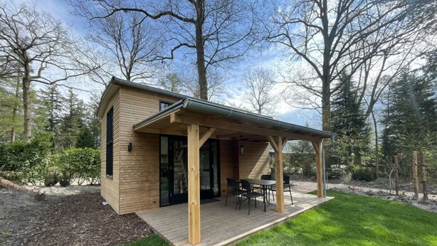 Rumah | Tempat makan outdoor