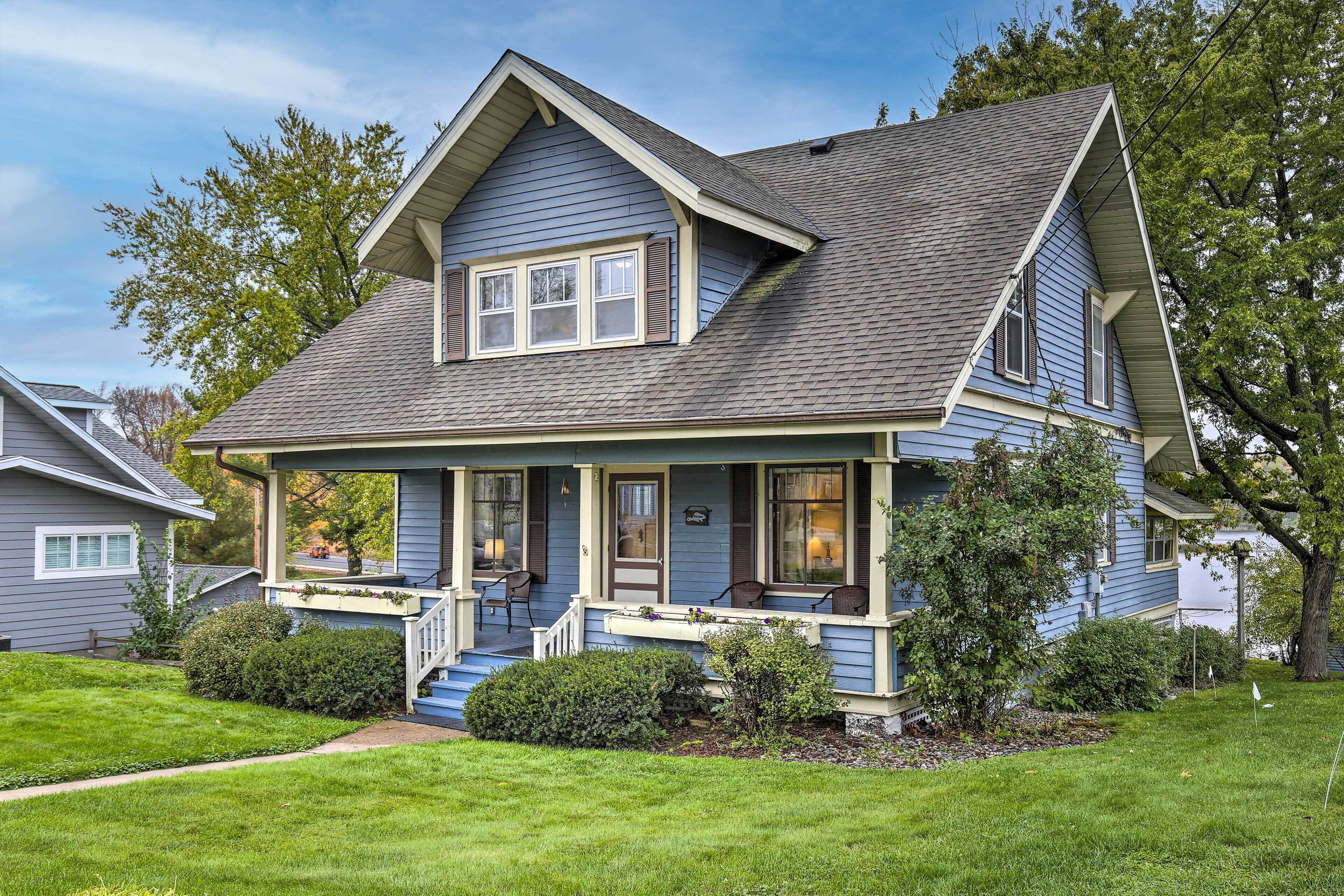 Cumberland Vacation Rental | 4BR | 1.5BA | 2,500 Sq Ft