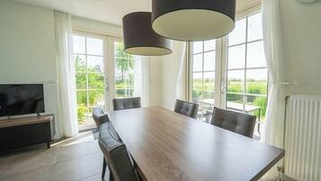 House | Tempat makan