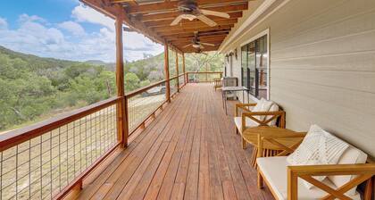 Horse Friendly! Hill Country Retreat w/ Views