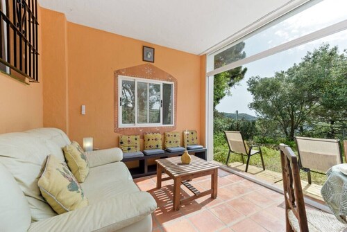 Casa Montaña Estepona Mirador del Padrón (9 km from the beach and pet-friendly)