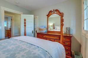 Room - Linger Longer | Mtn-View San Isabel Forest Haven (Beulah)