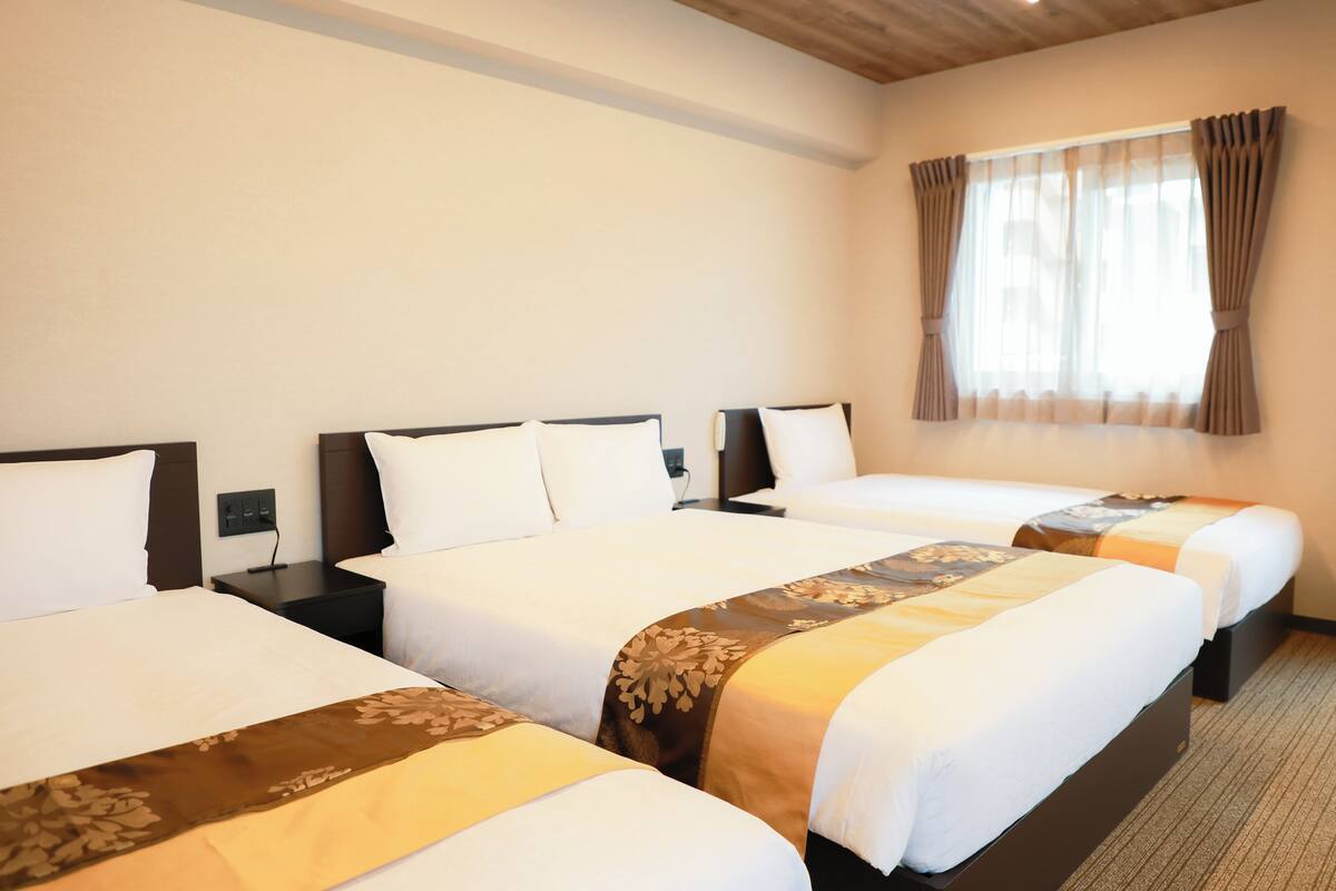 Deluxe Studio Suite