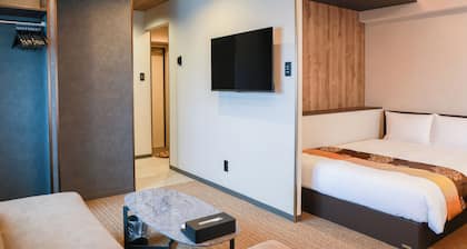 INNEST HAKATA