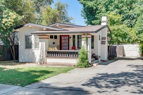 Pets Welcome! Woodland Family Haven w/ Large Yard