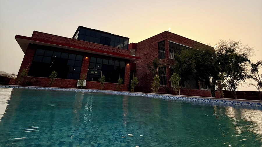 Jawai Mount Town