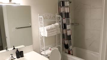 Rumah, 1 kamar tidur, perapian | Kamar mandi