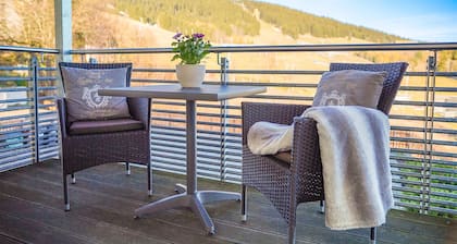 Simon's Vacation Rental 5 - Your Retreat with a Panoramic View