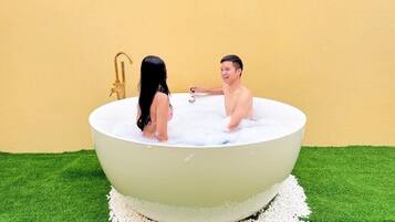 Standard Suite, Balcony, Courtyard View | Spa