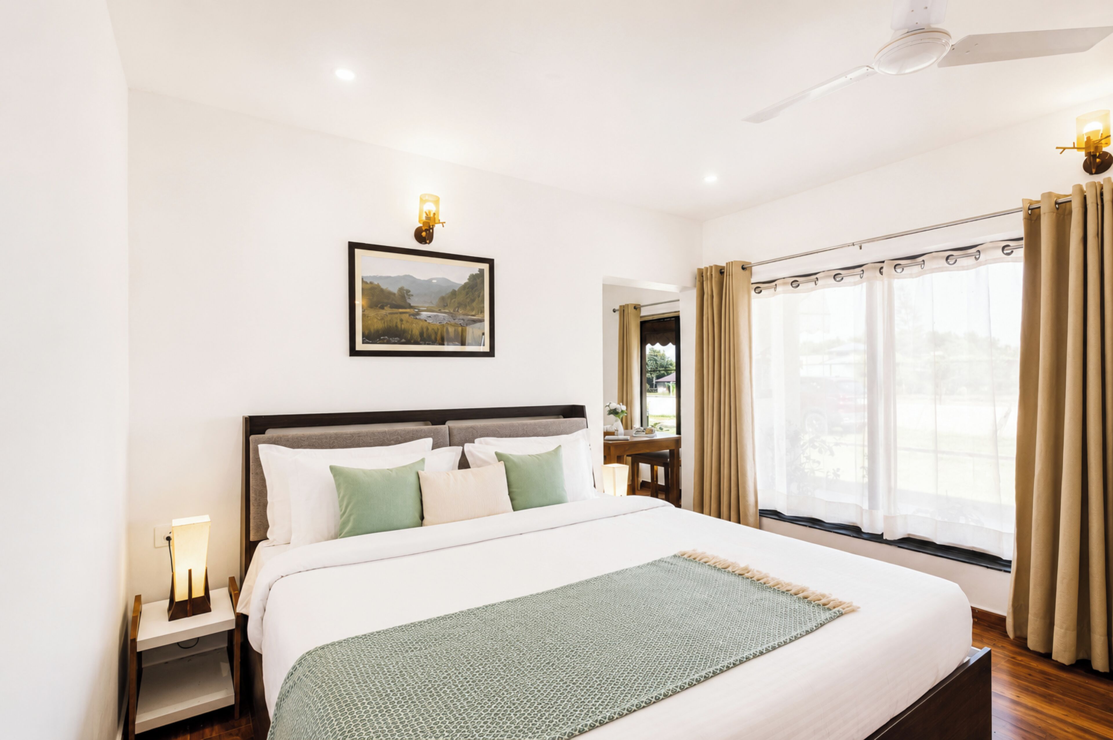 Deluxe Studio | Iron/ironing board, free WiFi
