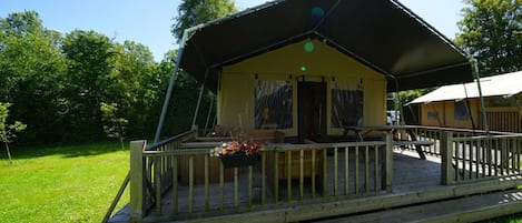 House | Terrace/patio