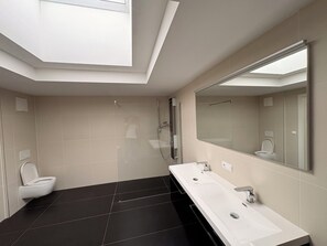 Bathroom - The Penthouse 5 by Interhome (Graz)