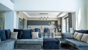 Villa | Living area