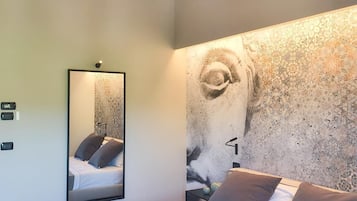 Doppia Comfort, vista vigneti | Minibar, una cassaforte in camera, Wi-Fi gratuito, lenzuola