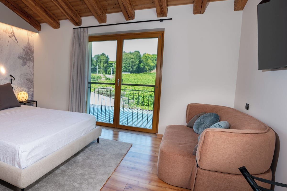 Triple Room | In-room safe, free WiFi