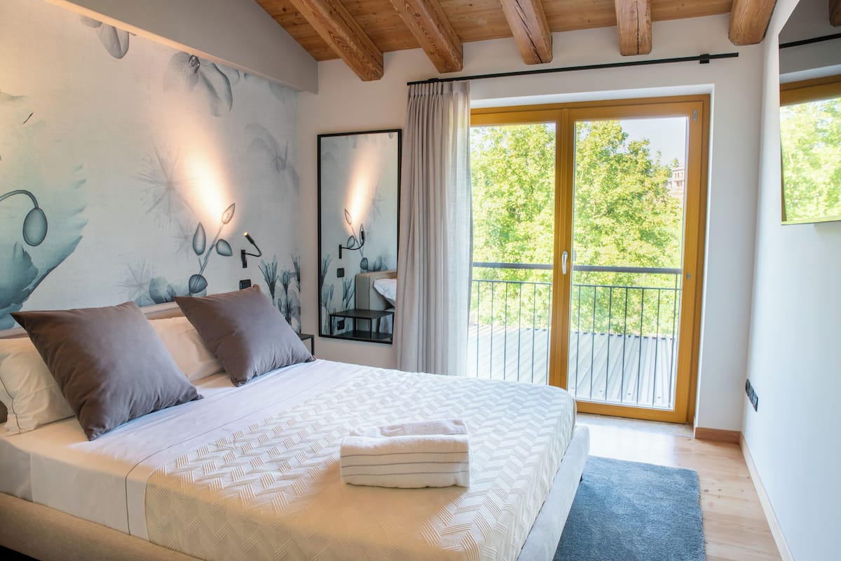 Comfort Double Room | In-room safe, free WiFi