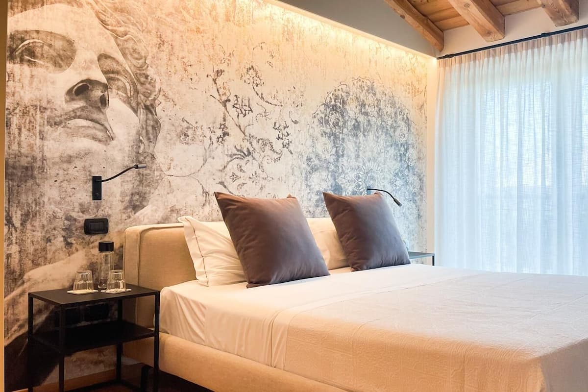 Habitación Confort doble | Minibar, caja fuerte, wifi gratis y ropa de cama