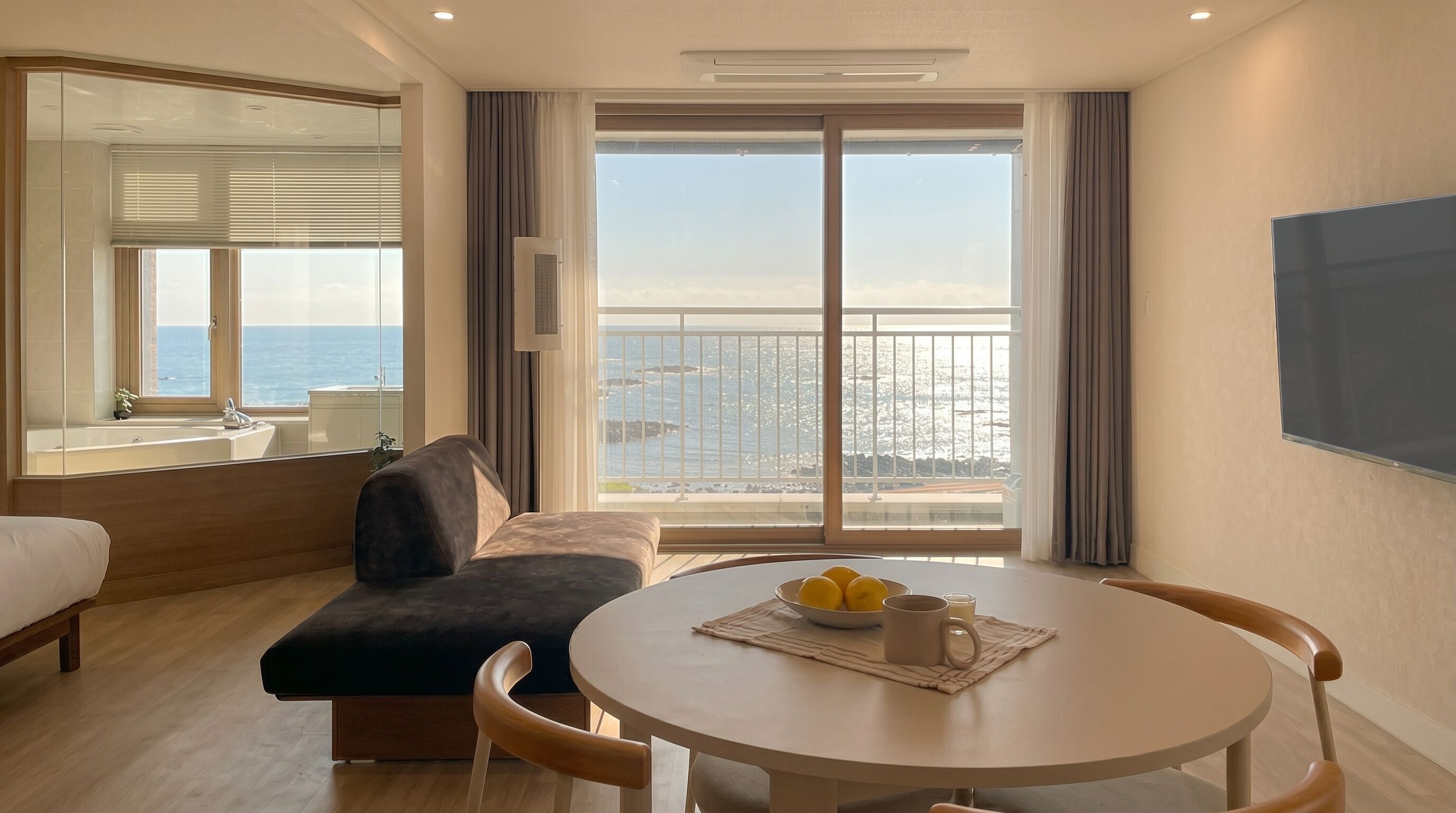Premier Suite Twin | Interior