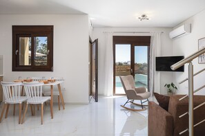 Dining - Villa Anasalida, private pool oasis in Atsipopoulo (Rethymno)