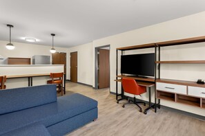 Room - Everhome Suites Salem (Salem)