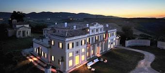 Villa à Terraia avec 18 chambres à coucher, 41 couchages
