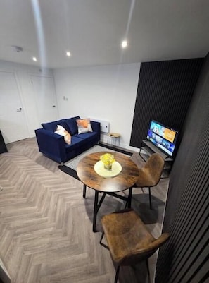 Interior - The Courtyard by JS Apartments (Blackburn)