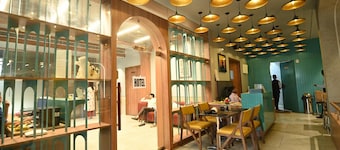 Hotel Minaxi Palace