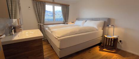 2 Schlafzimmer, Internetzugang, Bettwäsche