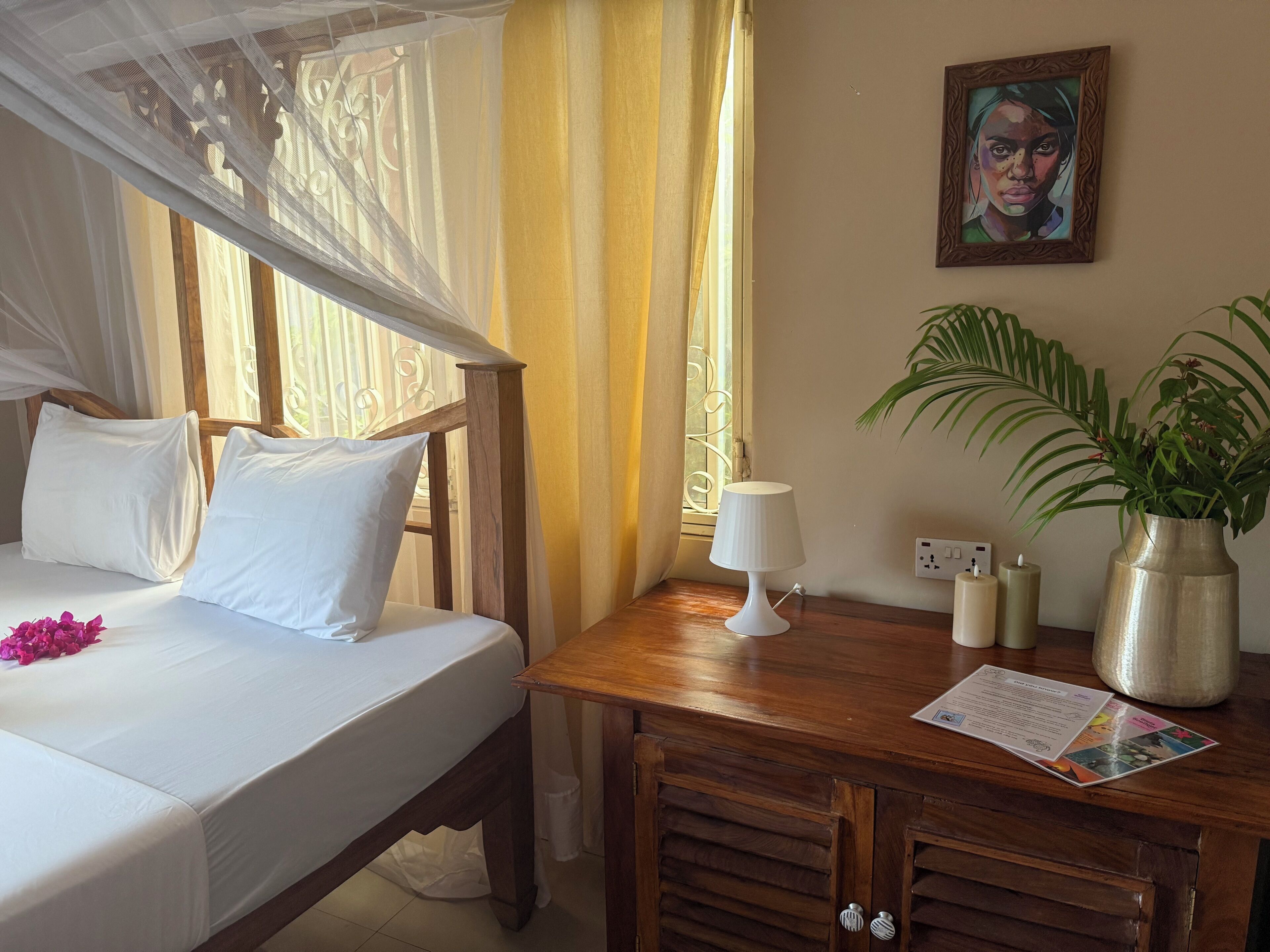 Habitación doble clásica, para no fumadores, vista al jardín | Tabla de planchar con plancha y wifi gratis 