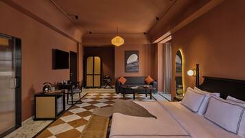 Maharaja Suite | Laptop workspace, blackout curtains, iron/ironing board, free WiFi