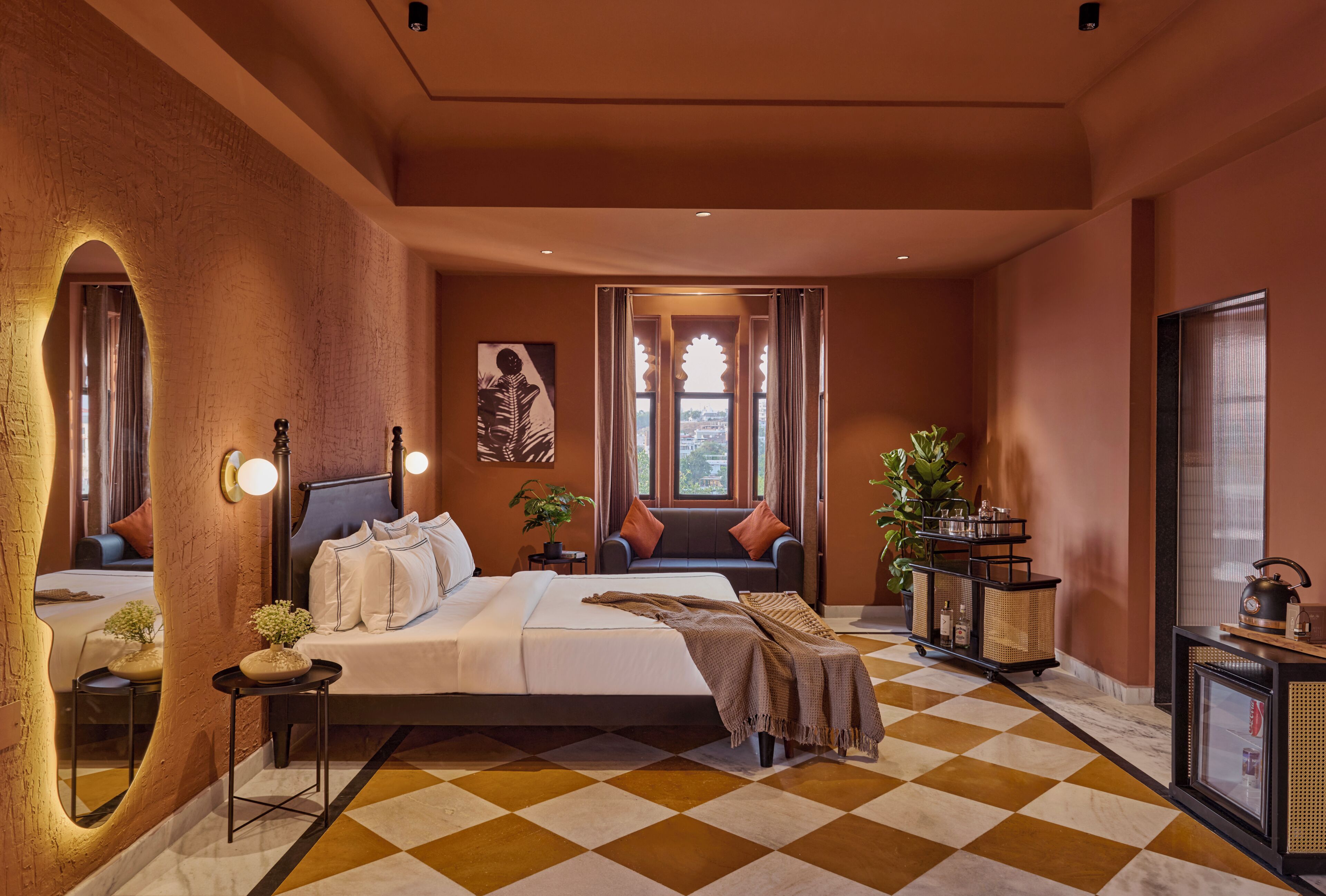 Maharaja Suite | Laptop workspace, blackout drapes, iron/ironing board (on request)
