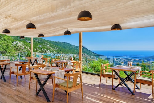 Turquoise Retreat Wellness & Spa