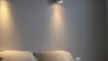 Blackout curtains, soundproofing, iron/ironing board, free WiFi