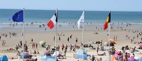 Apartment, Balkon, Meerblick | Strand | In Strandnähe, 2 Strandbars