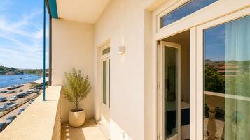 Superior Studio, River View | Balcony