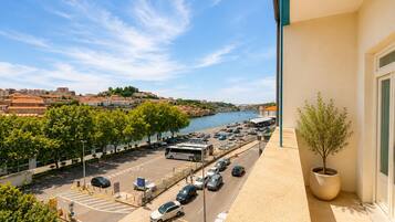 Superior Studio, River View | Balcony view