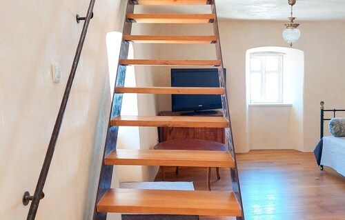 4 bedroom cozy home in Senj