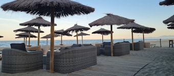 Les Couleurs Catalans- proche plage, belle terrasse, piscine, clim,cuisine d'été